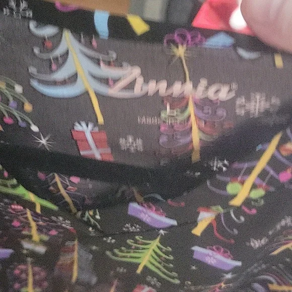 Scrubs - Picture 4 of 6